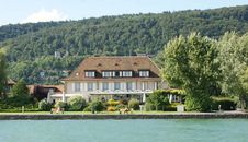 Hôtel Jean-Jacques Rousseau