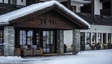 Familien & Golfhotel La Val