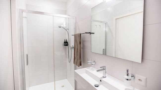 Image 19 - Miralago Locarno Easy Rooms