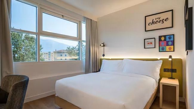 Image 19 - Hampton by Hilton Locarno